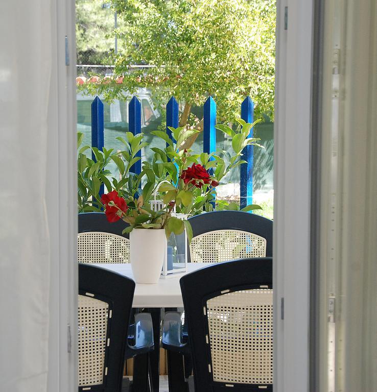 Thalassenia Studios & Apartments 3 Ханиоти Екстериор снимка